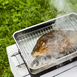 Univerzálna balkonová udiareň na ryby a šunku
