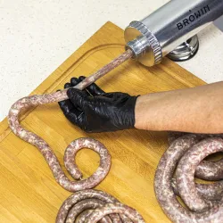 1,5 kg horizontálna plnička so silikónovým piestom BROWIN