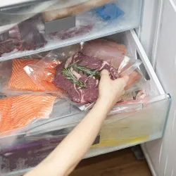 Multifunkčná vákuovačka BROWIN v čiernej farbe
