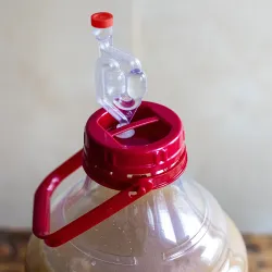 10 l demižón s rúčkou